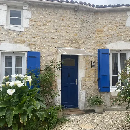 Semesterbostad Maison Althea Rosea - 3 Et Piscine *