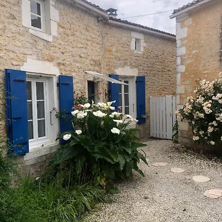 בית נופש Maison Althea Rosea - 3 Et Piscine *